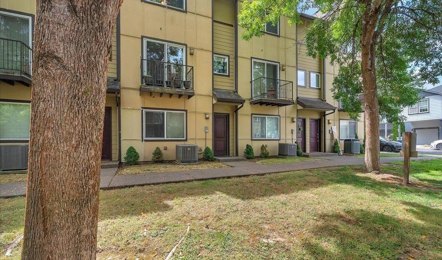 2912 SW TRANQUILITY Ter, Beaverton, OR 97003 - 3 Beds, 3 Bath