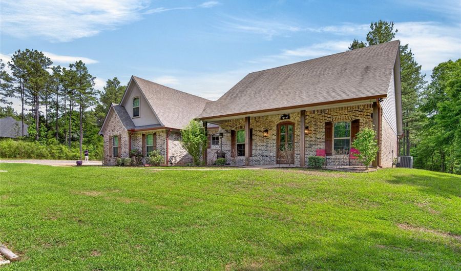 115 Robinson Ln, Benton, LA 71006 - 3 Beds, 3 Bath