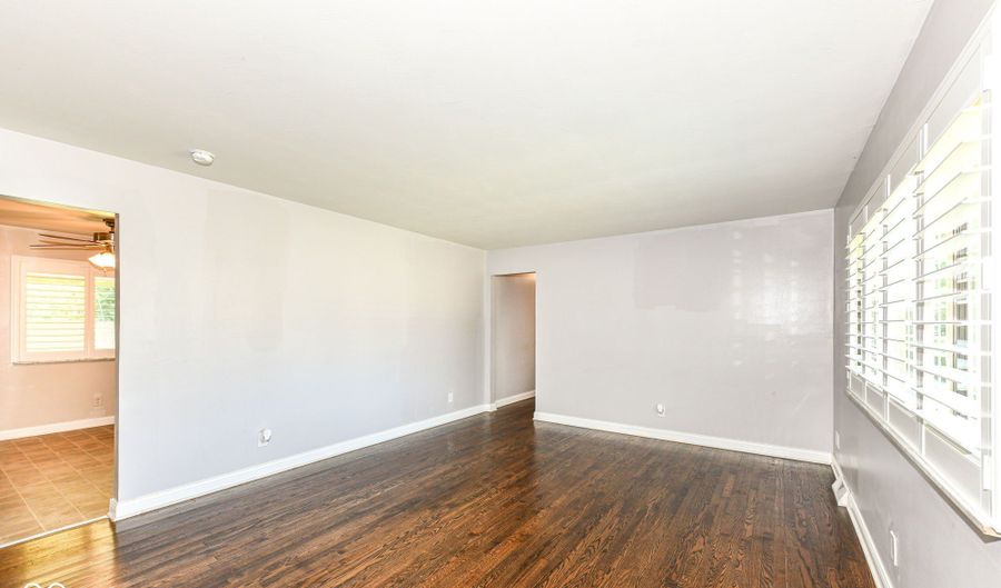 8245 Palmetto Ln, Indianapolis, IN 46217 - 3 Beds, 2 Bath