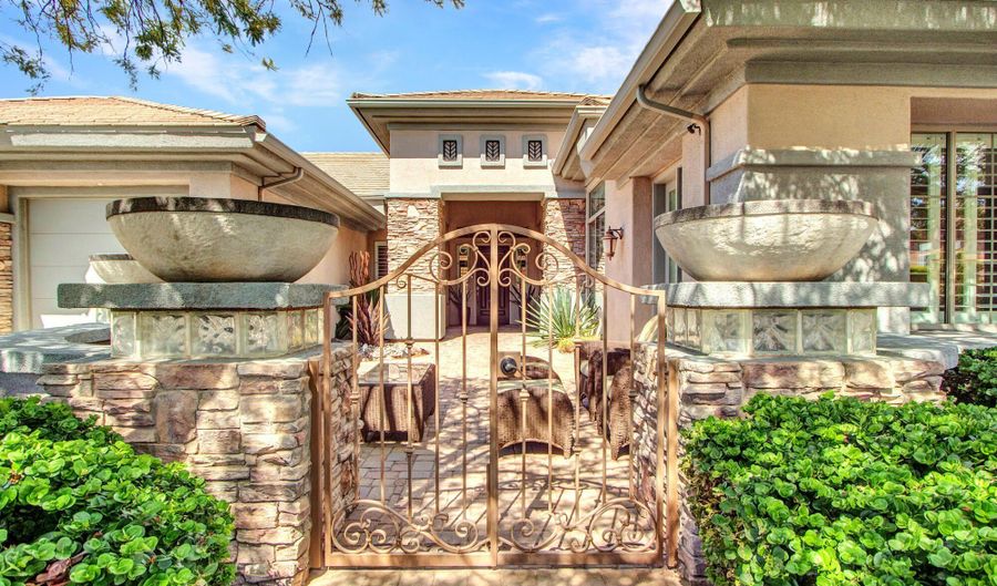 42106 N BRADON Way, Anthem, AZ 85086 - 6 Beds, 6 Bath