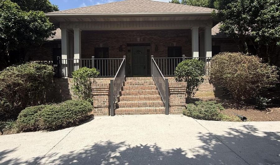 1817 Peppertree Dr, Alcoa, TN 37701 - 4 Beds, 4 Bath
