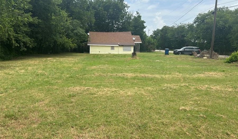 804 S Rusk Ave, Alvarado, TX 76009 - 3 Beds, 1 Bath