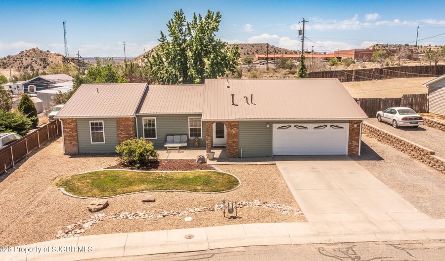 106 NORTHEIGHTS Dr, Bloomfield, NM 87413 - 3 Beds, 2 Bath