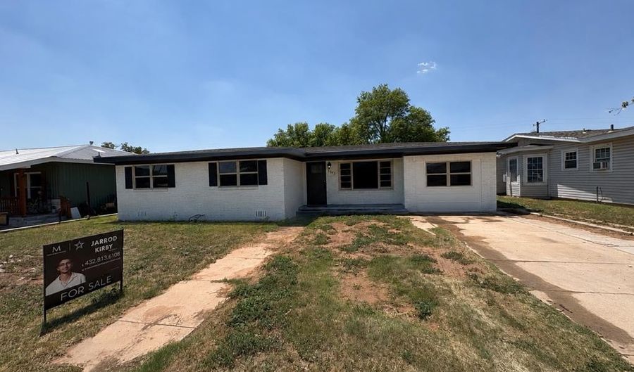 1103 NW 7th St, Andrews, TX 79714 - 4 Beds, 2 Bath