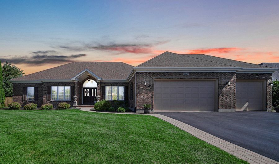 3720 BUNKER HILL Dr, Algonquin, IL 60102 - 3 Beds, 3 Bath