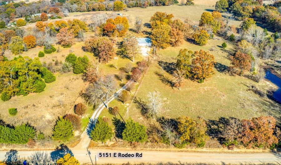 5151 E Rodeo Rd, Atoka, OK 74525 - 3 Beds, 2 Bath