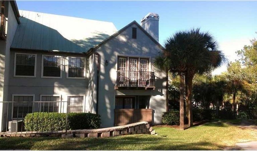 249 AFTON Sq 211, Altamonte Springs, FL 32714 - 2 Beds, 1 Bath