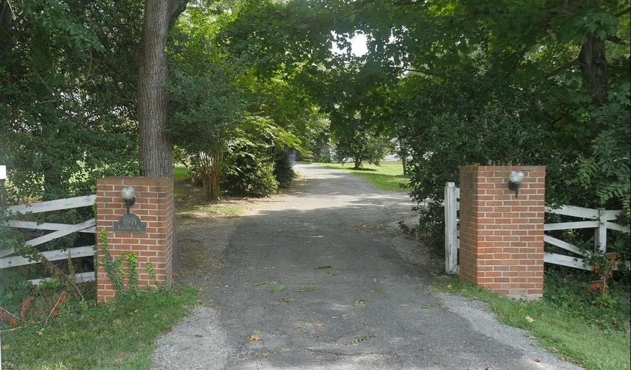 8971 FORT HUNT Rd, Alexandria, VA 22308 - 0 Beds, 0 Bath