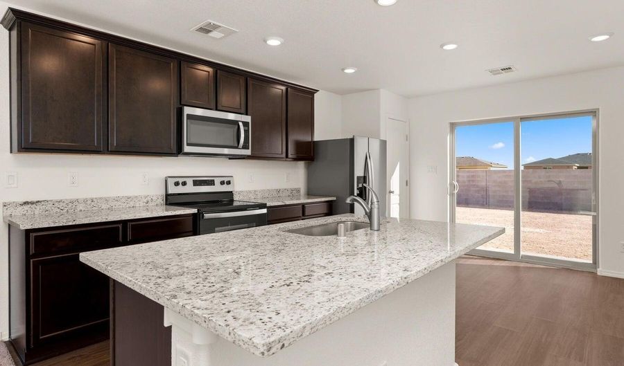 2615 Desi Loop, Belen, NM 87002 - 3 Beds, 3 Bath