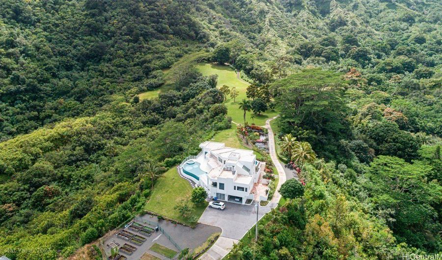 47-958 Kamakoi Rd, Kaneohe, HI 96744 - 5 Beds, 7 Bath