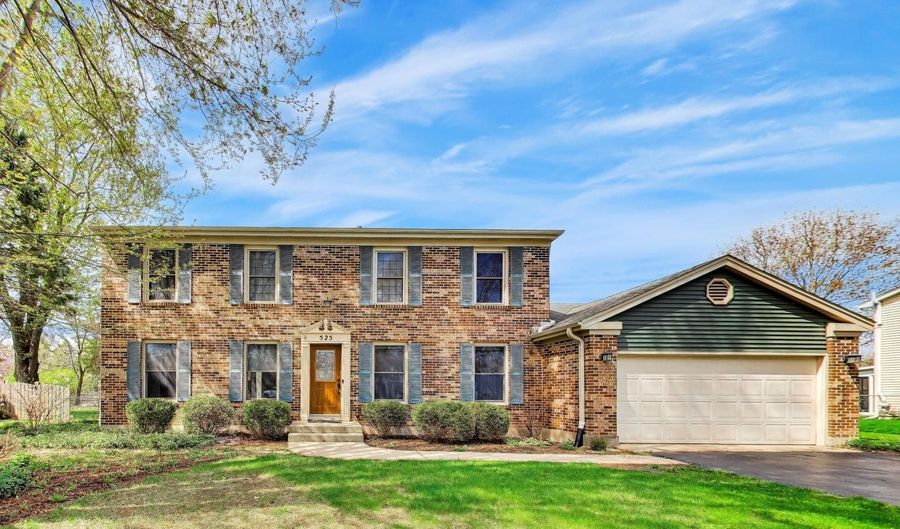 525 Skyline Dr, Algonquin, IL 60102 - 4 Beds, 3 Bath