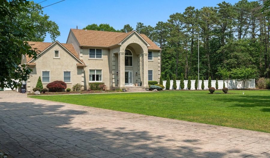 1248 MAPLE Ave, Atco, NJ 08004 - 4 Beds, 3 Bath