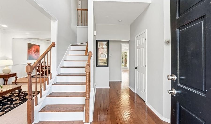 5121 Anclote Dr, Alpharetta, GA 30004 - 4 Beds, 3 Bath