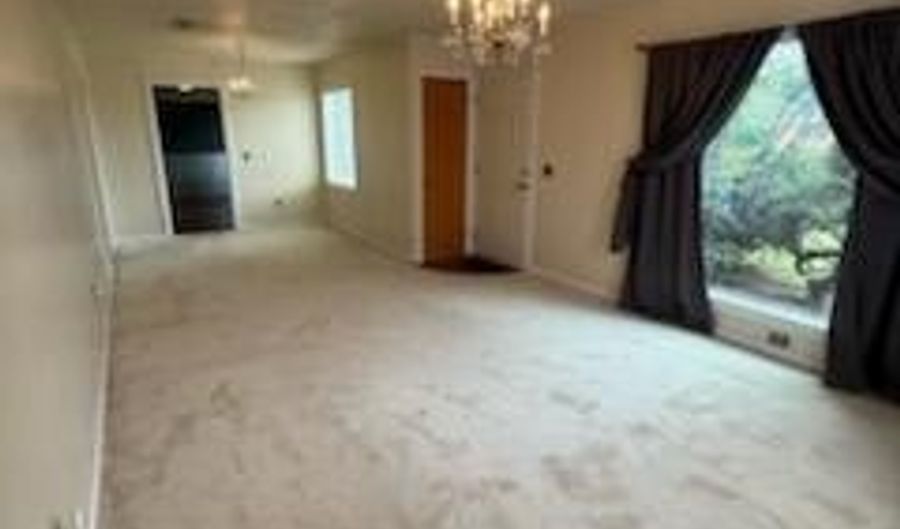 711 2nd St, Abernathy, TX 79311 - 2 Beds, 1 Bath