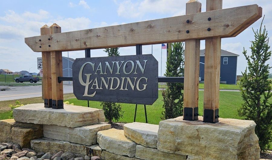 1304 NE COUNTRY MEADOW Dr, Ankeny, IA 50021 - 3 Beds, 2 Bath