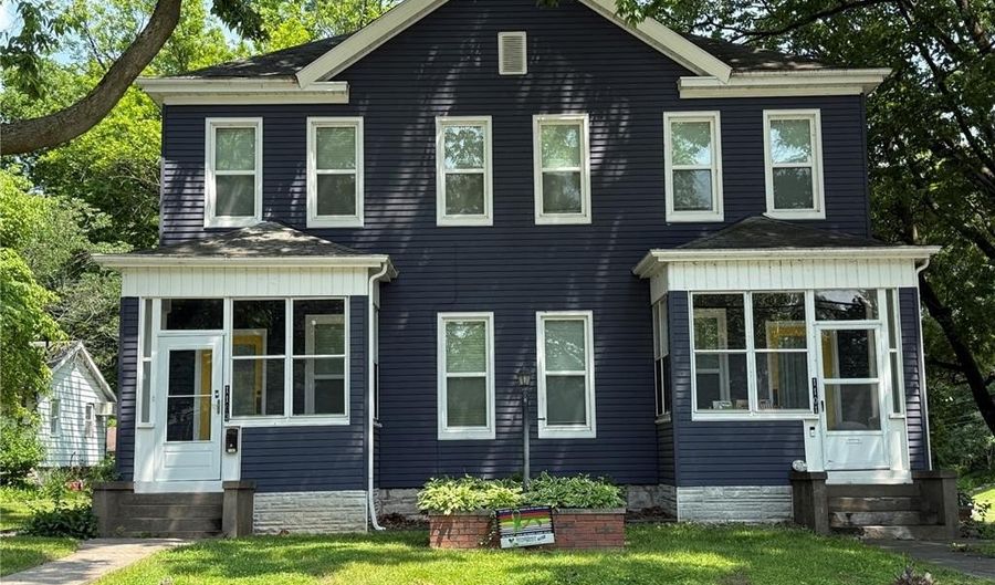 1103 Langdon St, Alton, IL 62002 - 3 Beds, 2 Bath