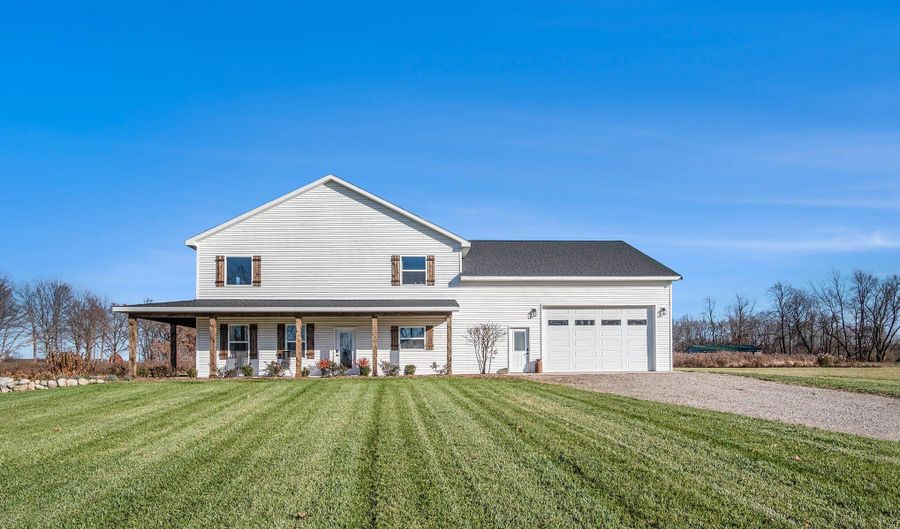 10030 Baker Ave SE, Alto, MI 49302 - 3 Beds, 2 Bath