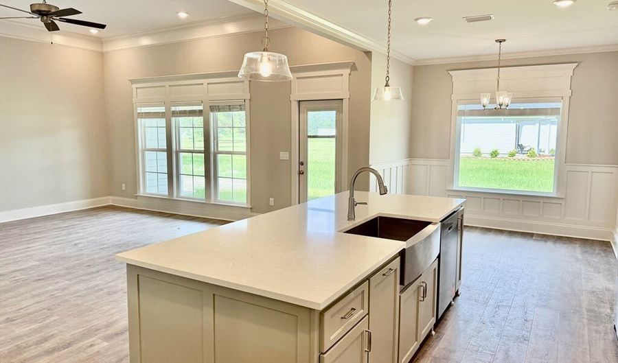 101 Orchid, Adel, GA 31620 - 4 Beds, 2 Bath