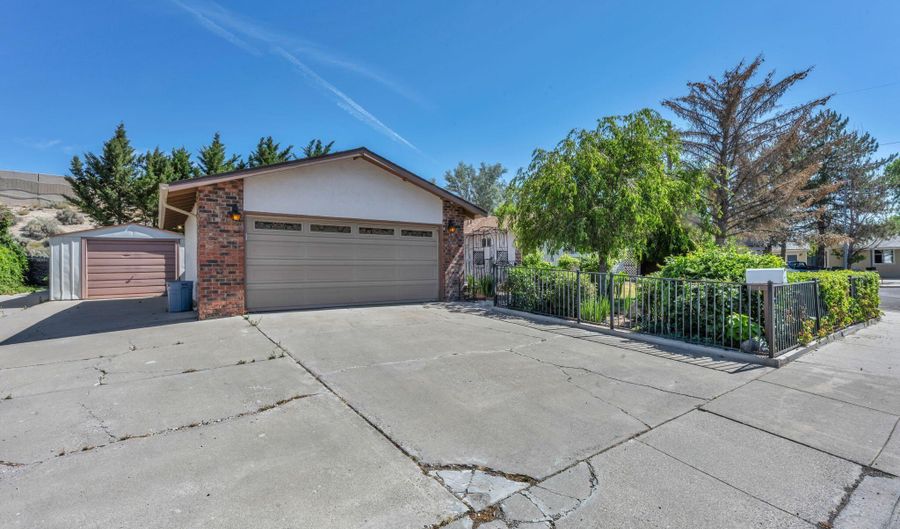 504 Boulder Dr, Carson City, NV 89706 - 3 Beds, 2 Bath