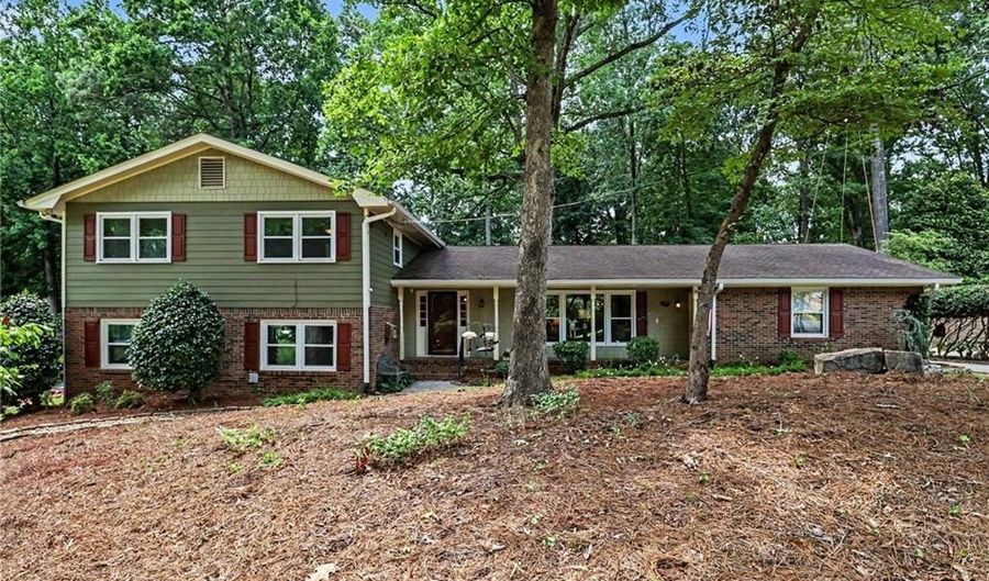 4106 Nancy Creek Way NE, Atlanta, GA 30319 - 4 Beds, 3 Bath