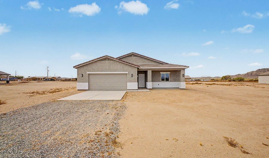20427 W MOUNTAIN SAGE Dr, Buckeye, AZ 85326 - 4 Beds, 2 Bath