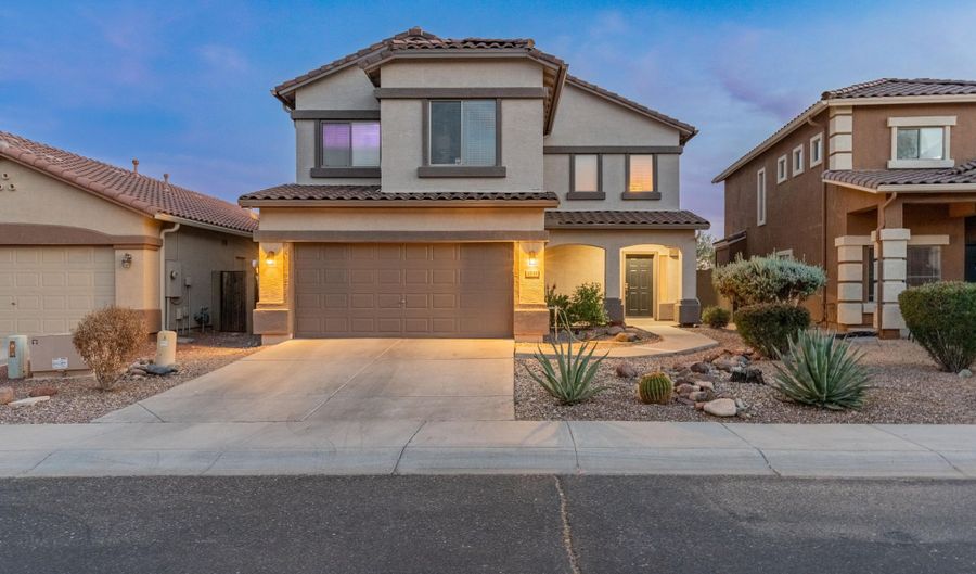 4535 W COTTONTAIL Rd, Anthem, AZ 85086 - 3 Beds, 2 Bath