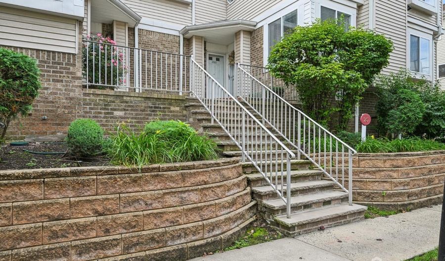 2503 Madaline Dr, Avenel, NJ 07001 - 2 Beds, 3 Bath