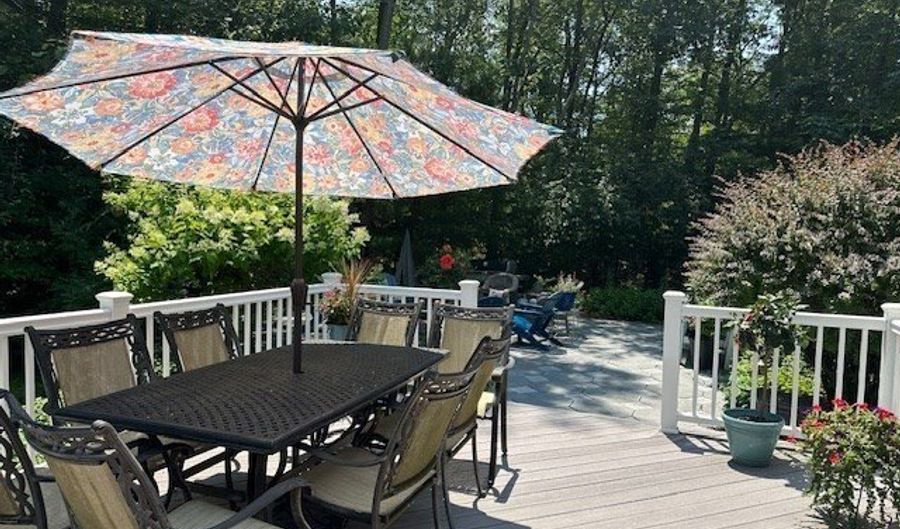 8 Rock Rd, Attleboro, MA 02703 - 4 Beds, 4 Bath