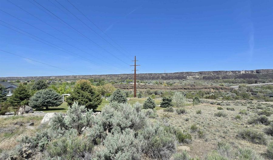 Buhl Country Club Estates Subd lot 1, Buhl, ID 83316 - 0 Beds, 0 Bath