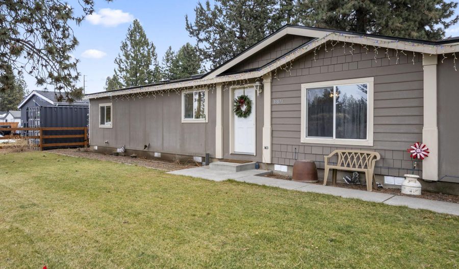 19873 Rocking Horse Rd, Bend, OR 97702 - 3 Beds, 2 Bath