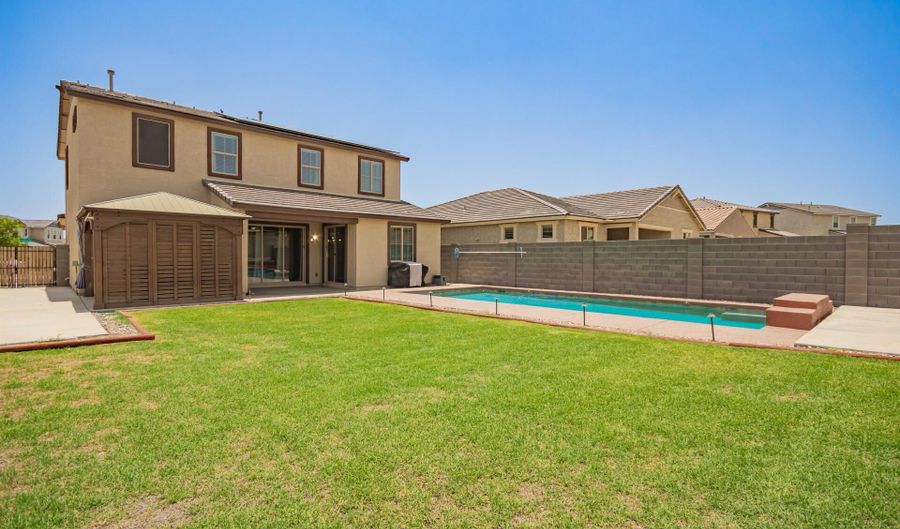 19698 W PINCHOT Dr, Buckeye, AZ 85396 - 3 Beds, 3 Bath