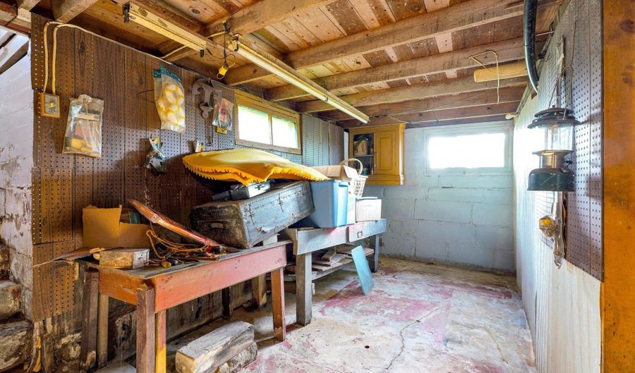 2204 30th St, Bedford, IN 47421 - 3 Beds, 1 Bath