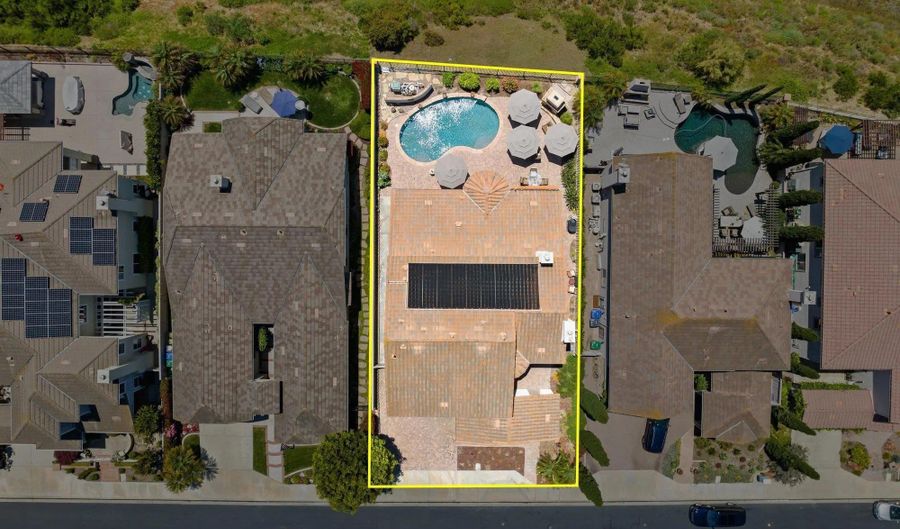 3243 Avenida Aragon, Carlsbad, CA 92009 - 4 Beds, 4 Bath