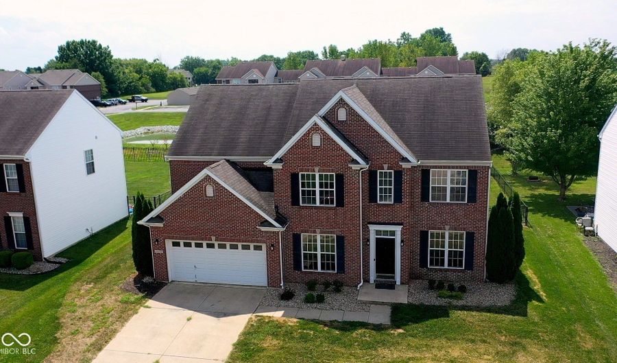 3273 Glenwillow Ct, Bargersville, IN 46106 - 4 Beds, 3 Bath