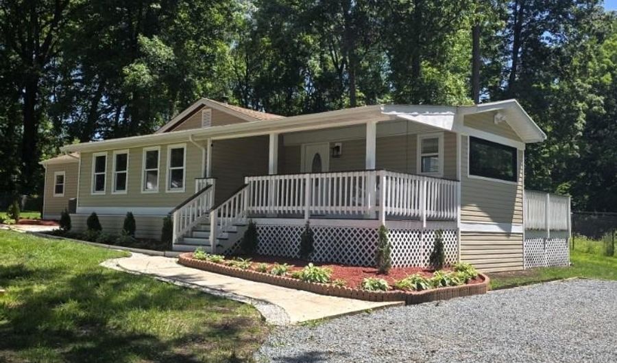 2203 FORESTSIDE Dr, Aberdeen, MD 21001 - 4 Beds, 2 Bath