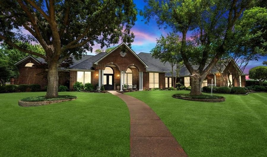 503 Meadowlake Ln, Heath, TX 75032 - 4 Beds, 3 Bath