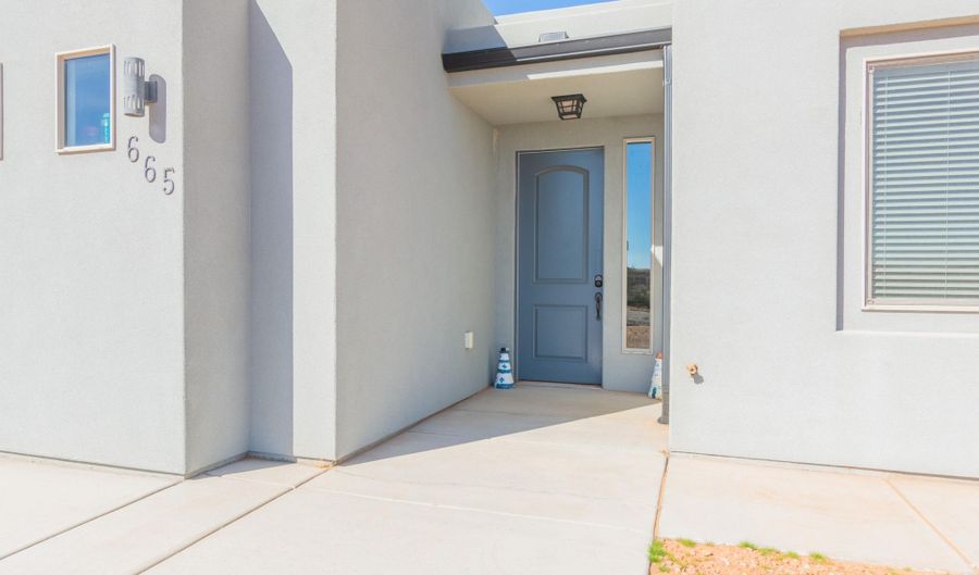 665 S Shelter Cove Dr, Big Water, UT 84741 - 3 Beds, 2 Bath