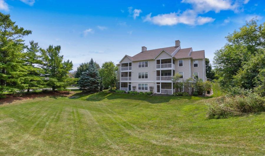 1066 Joyce Ln, Ann Arbor, MI 48103 - 2 Beds, 2 Bath