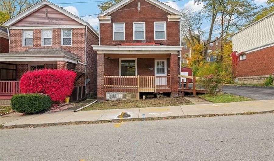 2900 Brentwood Ave, Brentwood, PA 15227 - 3 Beds, 1 Bath