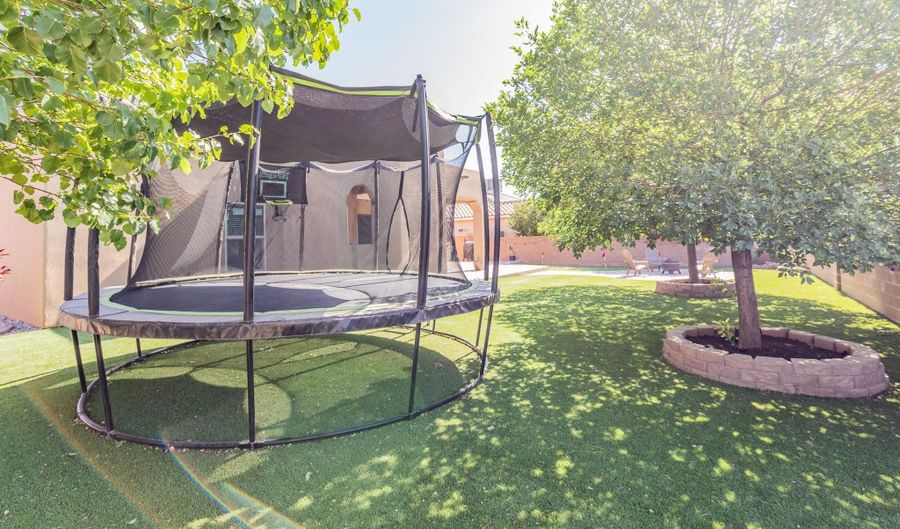 1015 Datura Dr, Alamogordo, NM 88310 - 4 Beds, 3 Bath