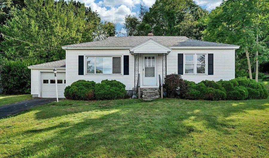 211 Shaker Rd, Albany, NY 12211 - 2 Beds, 1 Bath