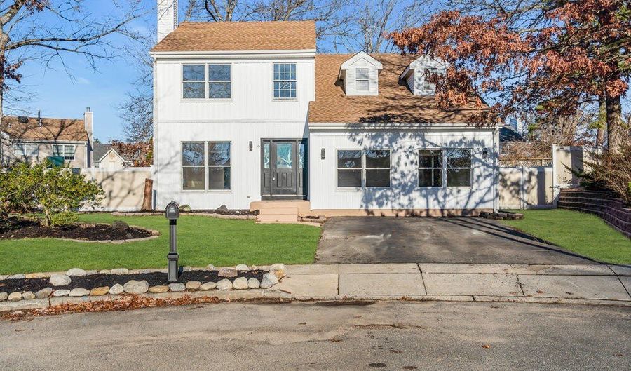 9 Glen Ct, Barnegat, NJ 08005 - 4 Beds, 2 Bath