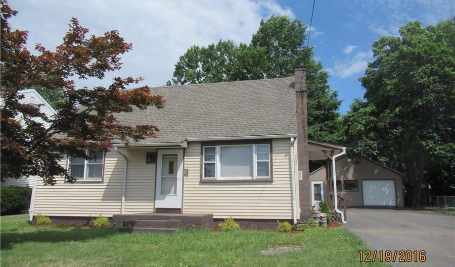 262 South St, New Britain, CT 06051 - 3 Beds, 1 Bath