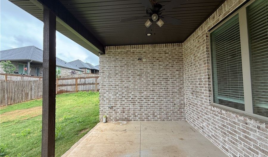 5809 SW Macasin Ave, Bentonville, AR 72713 - 4 Beds, 2 Bath