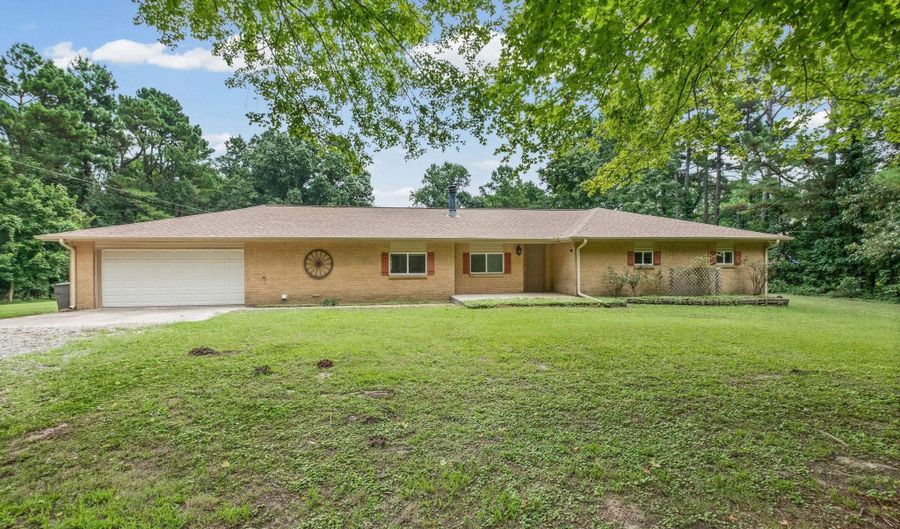 2636 TIPTON Rd, Atoka, TN 38004 - 3 Beds, 2 Bath