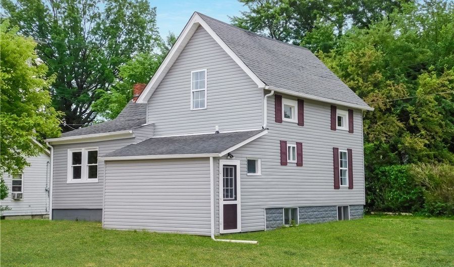 1229 W 45th St, Ashtabula, OH 44004 - 2 Beds, 1 Bath