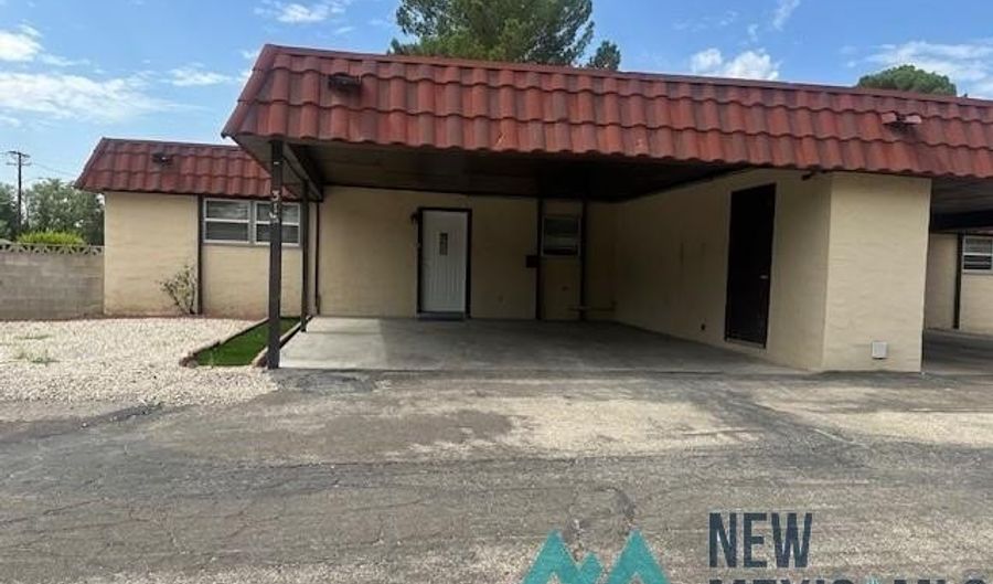 1303 31 N Canal St, Carlsbad, NM 88220 - 2 Beds, 2 Bath