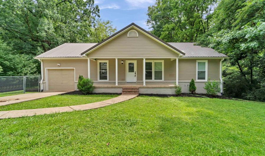 298 Golfview Dr NE, Arab, AL 35016 - 4 Beds, 3 Bath