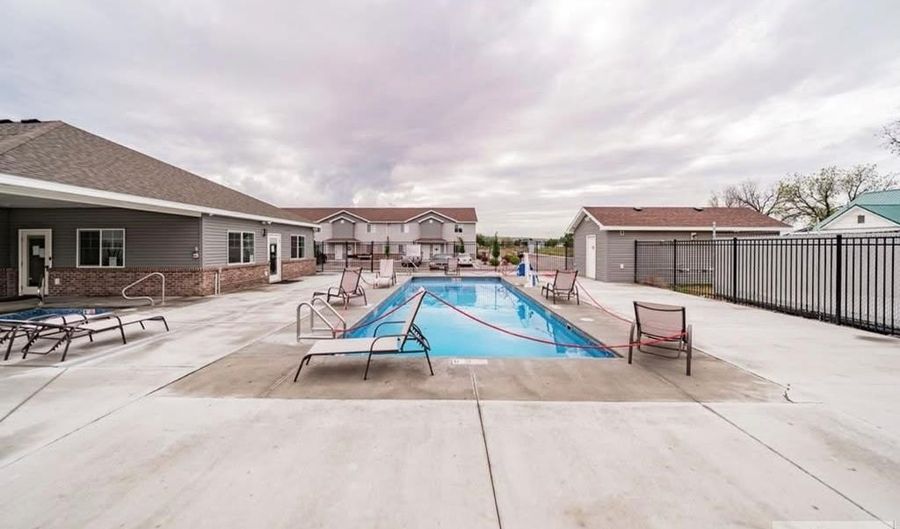 1612 Hannah Ln, Blackfoot, ID 83221 - 2 Beds, 2 Bath