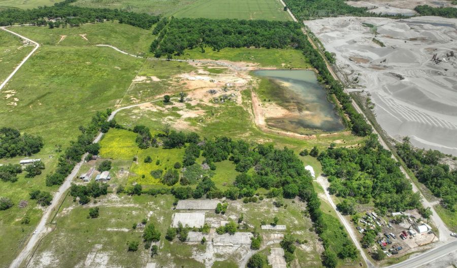 12001 SE Hwy 69, Baxter Springs, KS 66713 - 0 Beds, 0 Bath